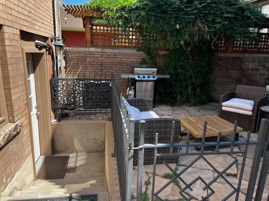 Knight Campbell Carriage House Villa DEN Екстериор снимка